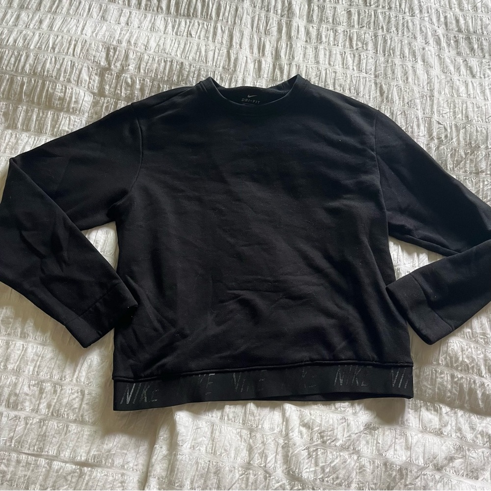 Nike Women’s Dri-fit Cropped Sweater